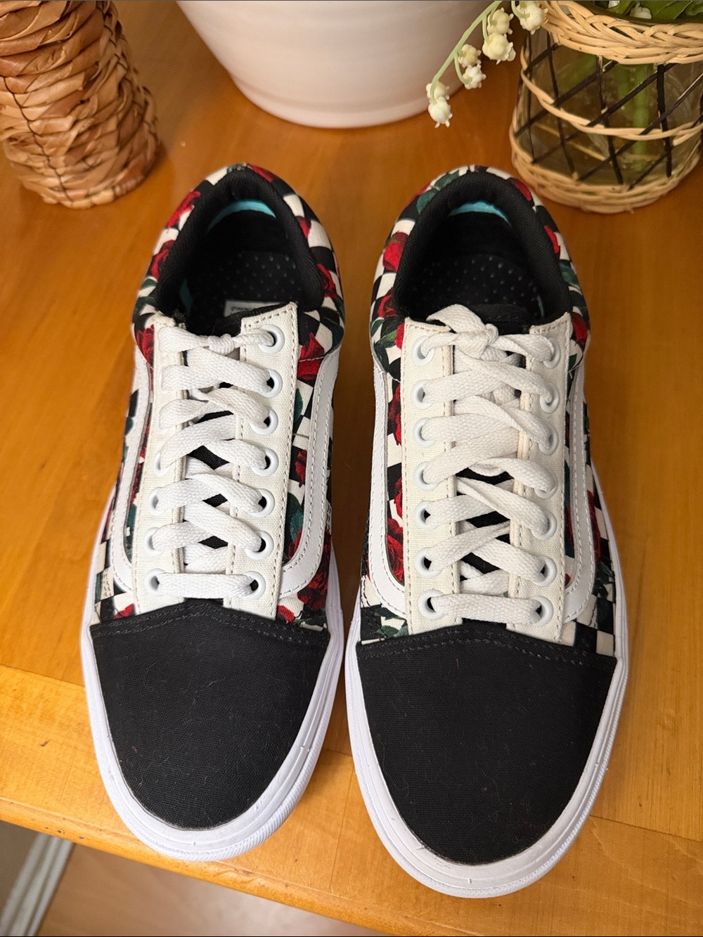 Vans Customs Comfy Cush Casual Floral Low-Top Sneakers - White, Black & Red